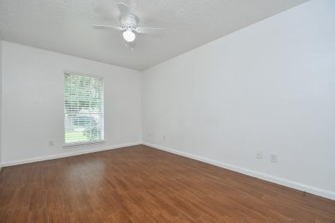 7714 Eichler Drive Houston TX 77036