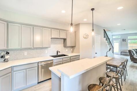 4909 Sunflower Street Houston TX 77033