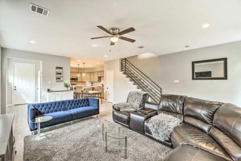 4909 Sunflower Street Houston TX 77033