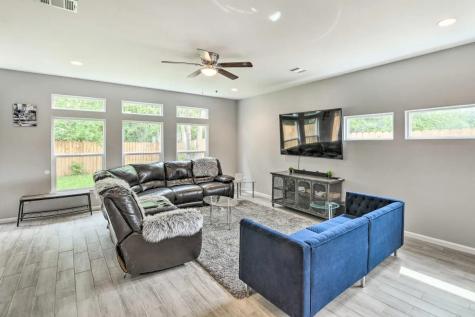4909 Sunflower Street Houston TX 77033