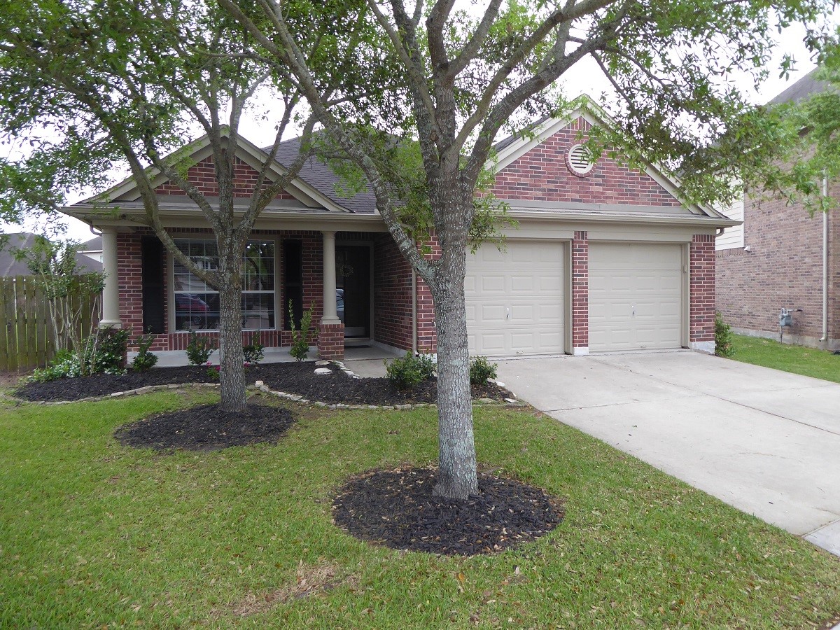 2912 Fountain Brook Court Pearland TX 77584
