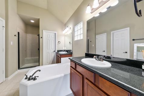 1759 Aden Drive Houston TX 77003