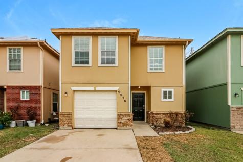 4910 N Cancun Drive Houston TX 77045