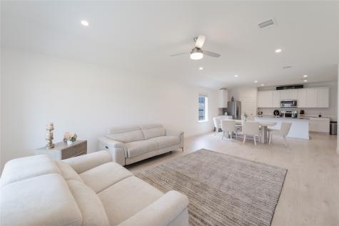 4990 Edgewood Drive Fresno TX 77545
