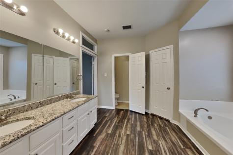 8638 Plum Lake Drive Houston TX 77095