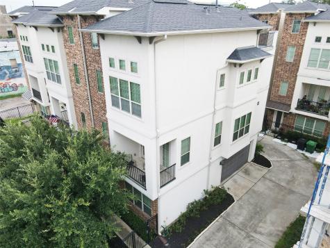 3408 La Branch Street B Houston TX 77004