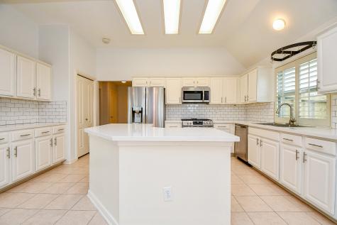 1827 Branch Hill Drive Pearland TX 77581