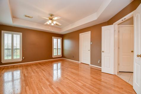 1827 Branch Hill Drive Pearland TX 77581