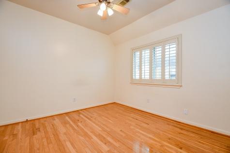 1827 Branch Hill Drive Pearland TX 77581