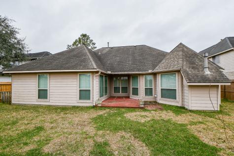 1827 Branch Hill Drive Pearland TX 77581