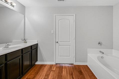 4902 Monarch Falls Lane Richmond TX 77469