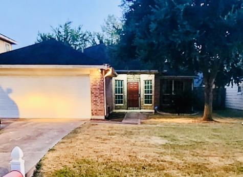 5319 Grapevine Street Houston TX 77045