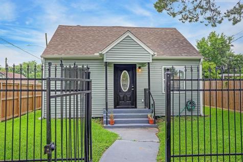 5250 Pease Street Houston TX 77023