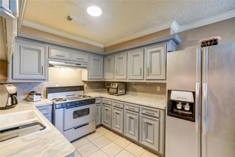 518 Westshire Drive Houston TX 77013