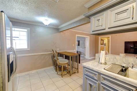 518 Westshire Drive Houston TX 77013