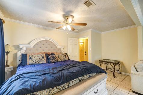 518 Westshire Drive Houston TX 77013