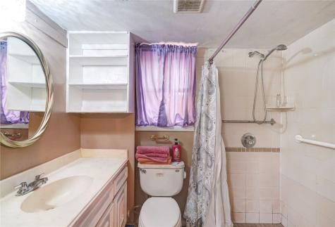 518 Westshire Drive Houston TX 77013