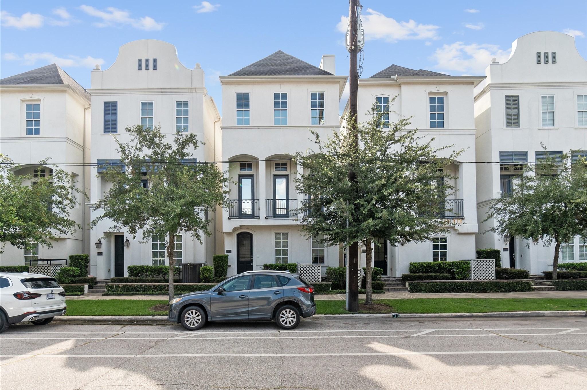 2326 Hutchins Street Houston TX 77004