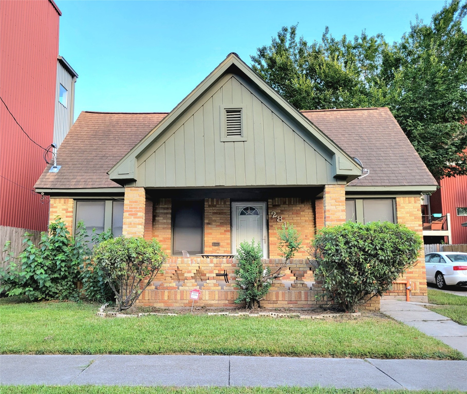 2811 Chenevert Street Houston TX 77004