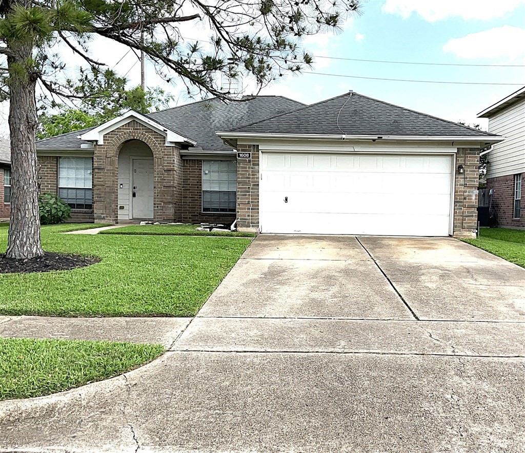 1608 Misty Fawn Lane Fresno TX 77545
