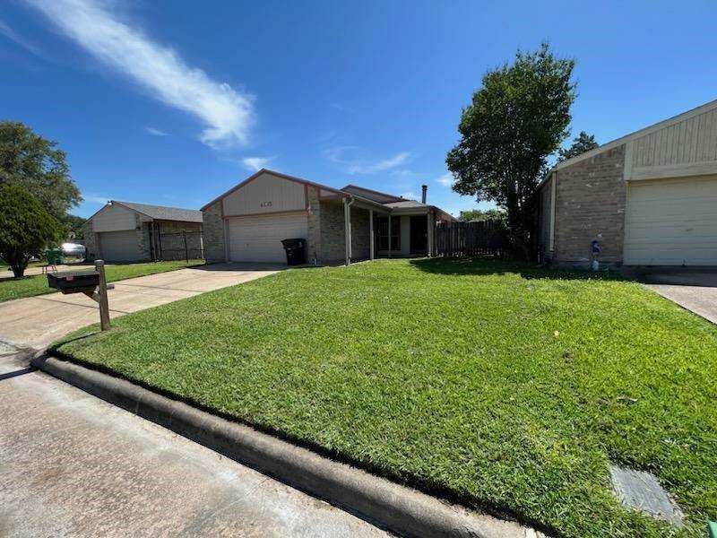 4135 Alief Village Drive Houston TX 77072