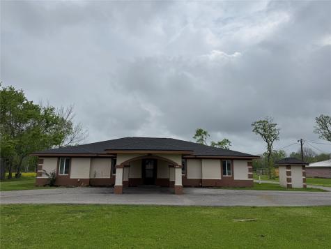 4523 Mustang Road Alvin TX 77511
