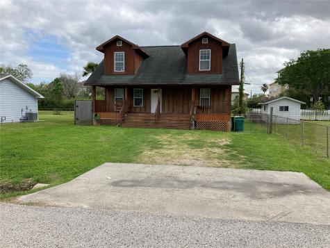 633 Bradley Street Seabrook TX 77586