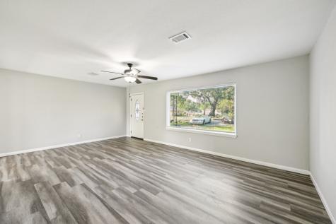 1121 Meyers Street Clute TX 77531