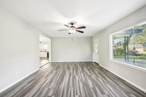 1121 Meyers Street Clute TX 77531