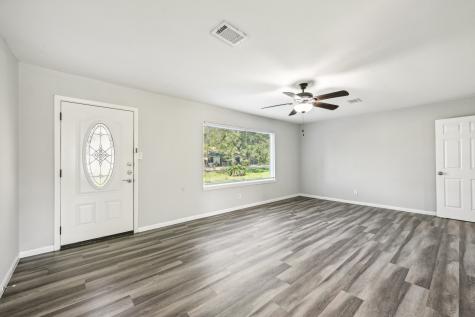 1121 Meyers Street Clute TX 77531
