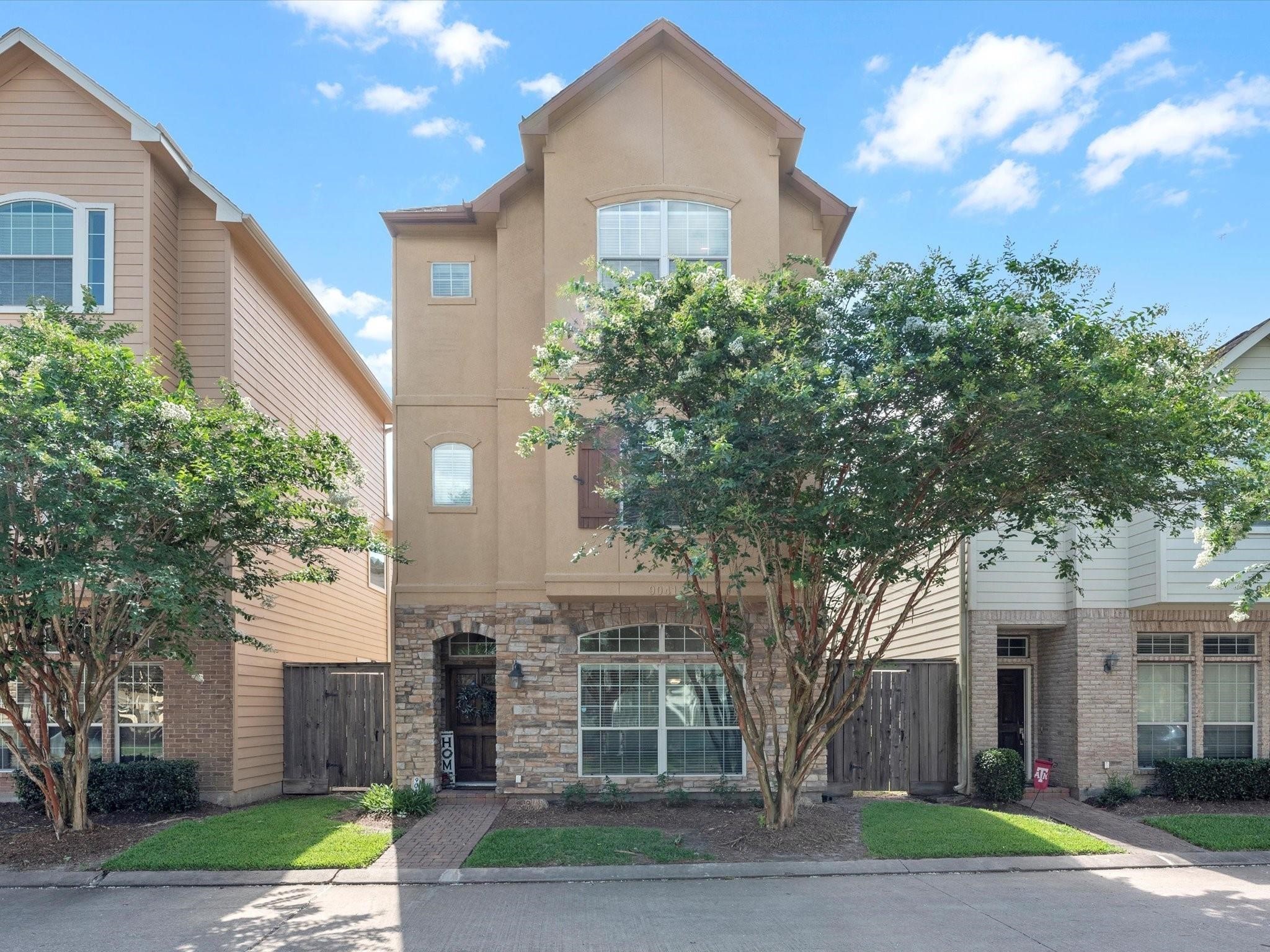 9041 Creekstone Lake Drive Houston TX 77054