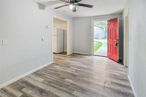 2802 2nd Avenue N Texas City TX 77590