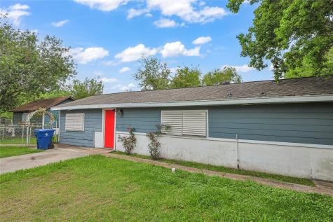 2802 2nd Avenue N Texas City TX 77590