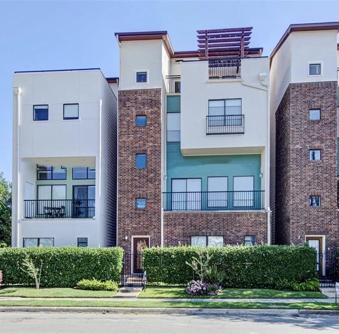 1318 Welch Street Houston TX 77006