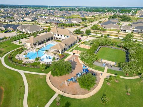 21011 Secretariat Meadow Lane Tomball TX 77377
