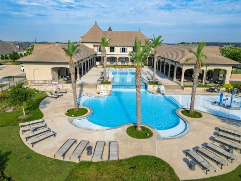 21011 Secretariat Meadow Lane Tomball TX 77377