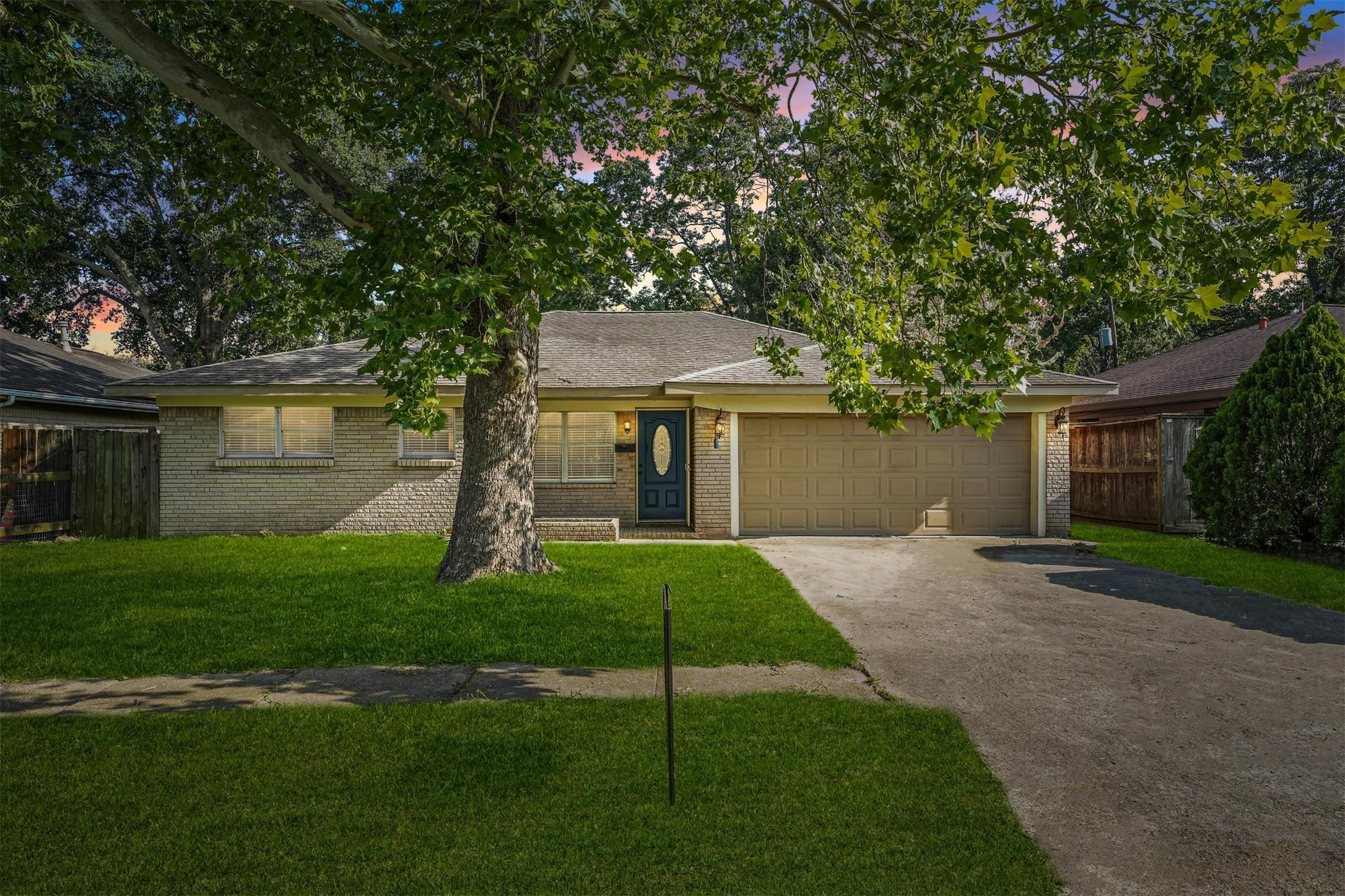 6114 Glencoe Street Houston TX 77087