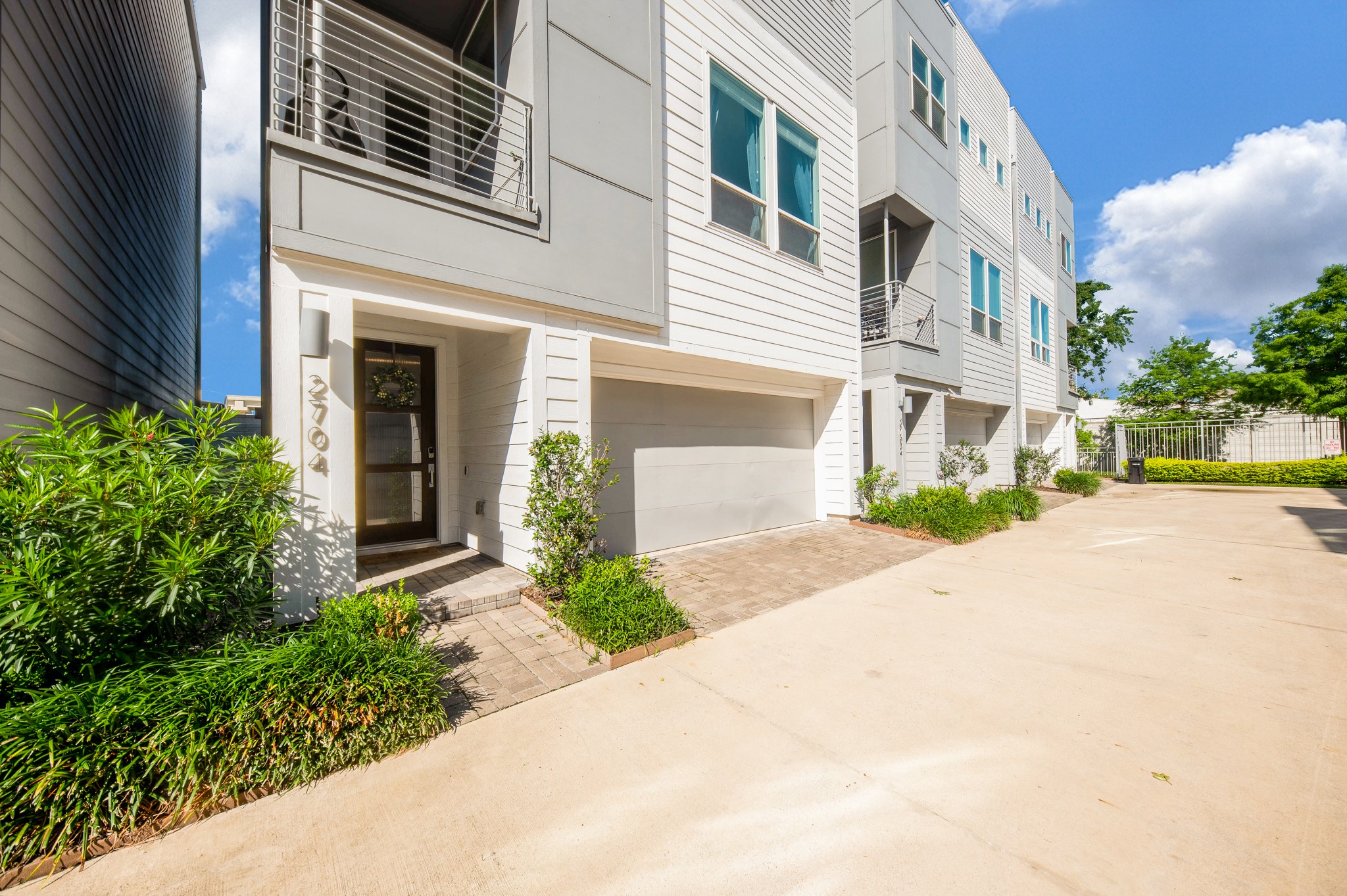 2704 Eado Grove Lane Houston TX 77003