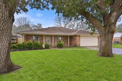215 Englewood Drive League City TX 77573