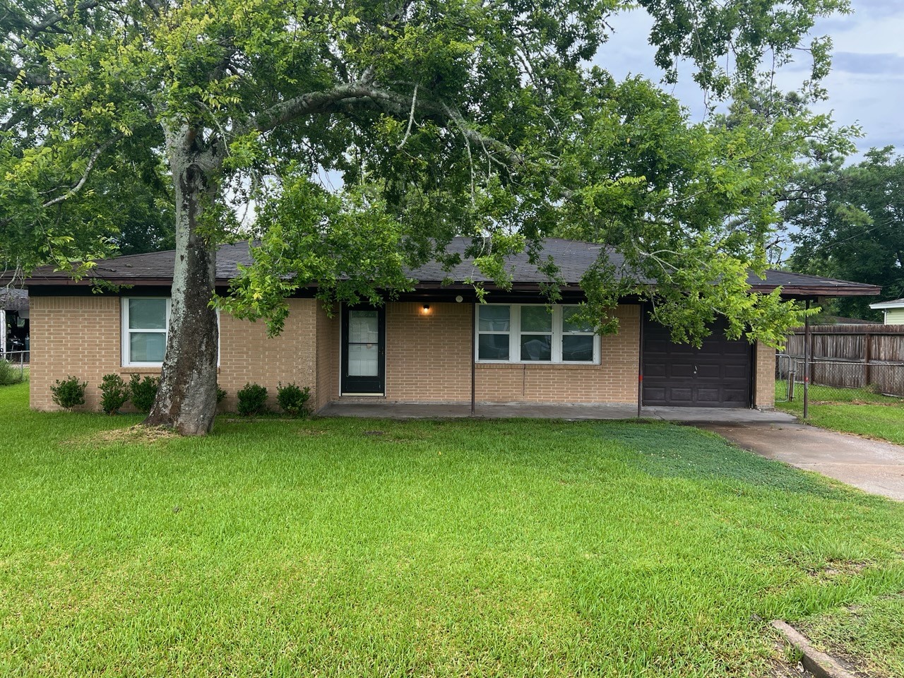 7412 Mcarthur Street Hitchcock TX 77563