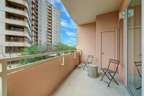 3505 Sage Road 308 Houston TX 77056