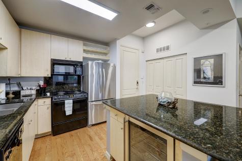 3505 Sage Road 308 Houston TX 77056