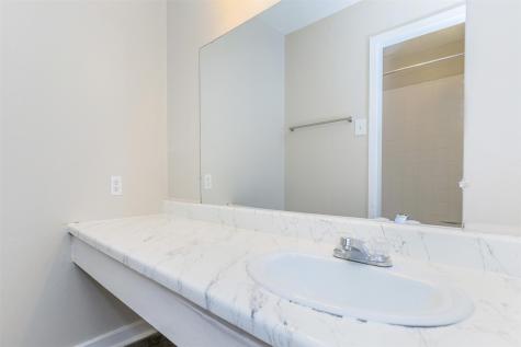 8271 Stone Street 7108 Houston TX 77061
