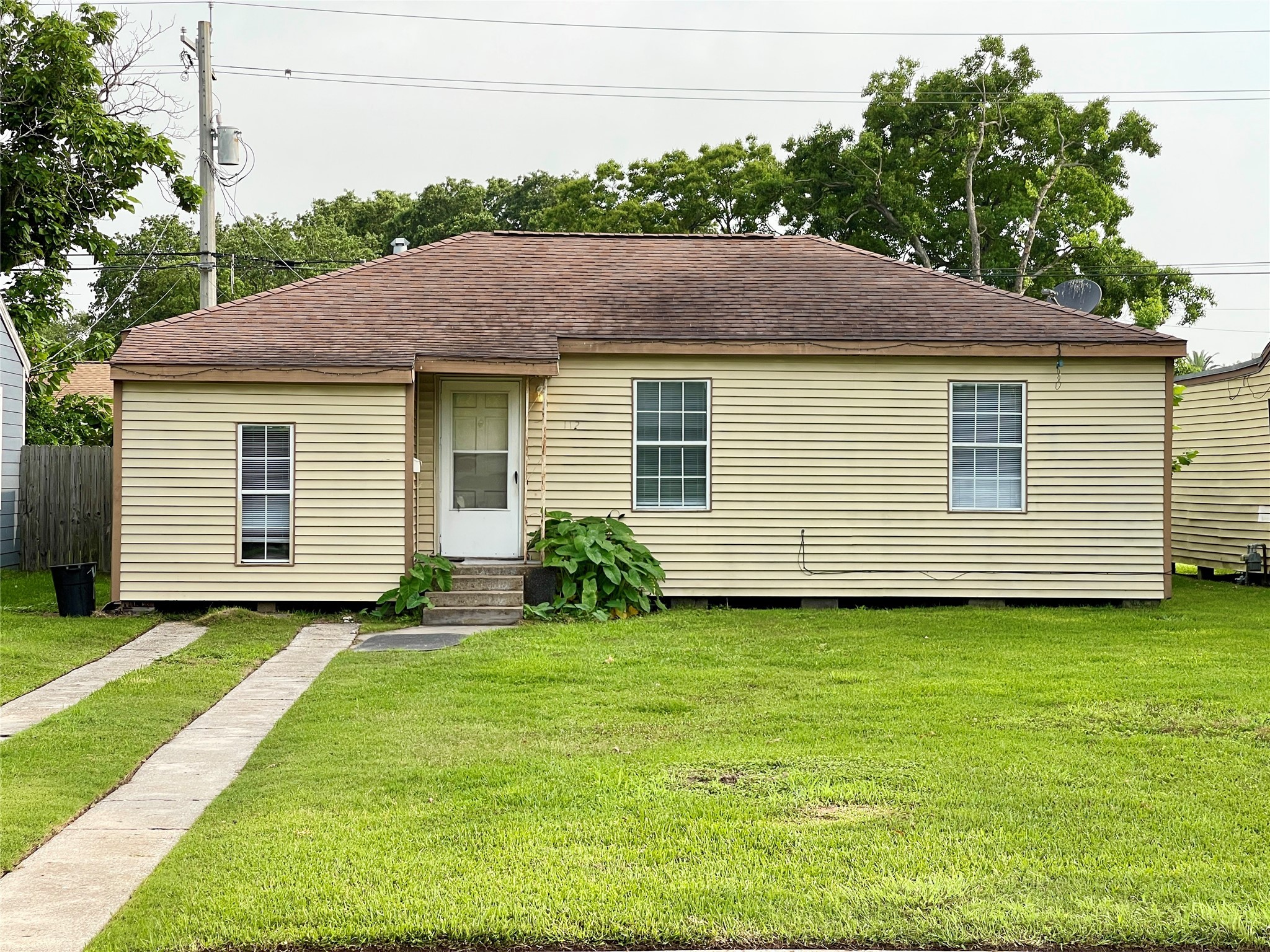 112 18th Avenue N Texas City TX 77590