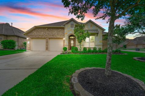 589 Southampton Lane League City TX 77573