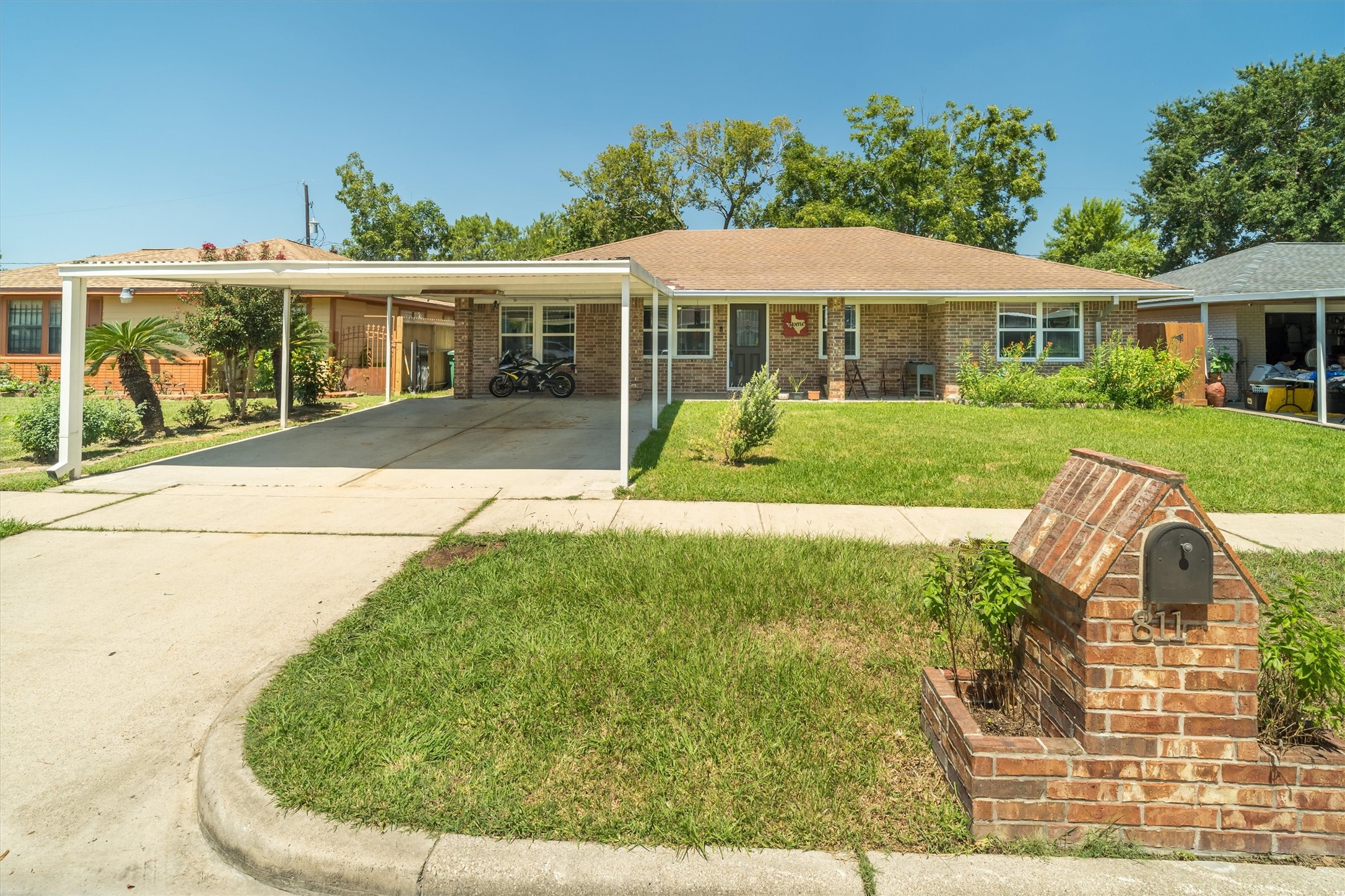 811 Globe Street Houston TX 77034