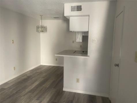 7402 Alabonson Road 309 Houston TX 77088