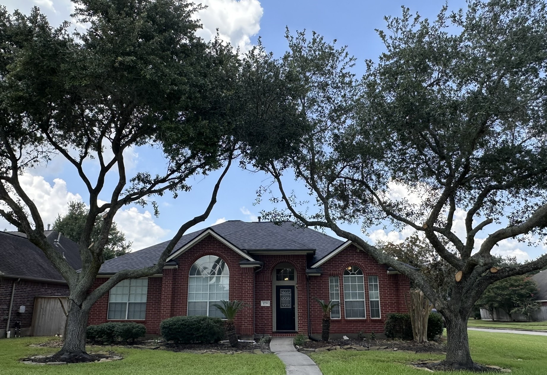 8739 Saratoga Drive Sugar Land TX 77479