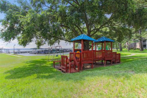 15742 Corinthian Way Willis TX 77318