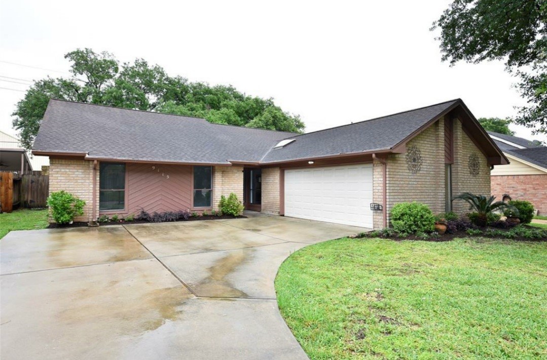 9115 Woodleigh Drive Houston TX 77083